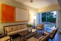 Nyne Hotels Lake Lodge, Colombo Couette-café